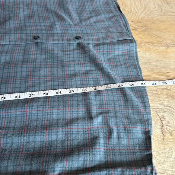 Beach & Barn Casual Long Sleeve Button Down Plaid Shirt Gray Blue - Picture 10 of 10